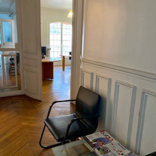 Bureau privé 65 m² 10 postes Location bureau Rue du Colisée Paris 75008 - photo 3